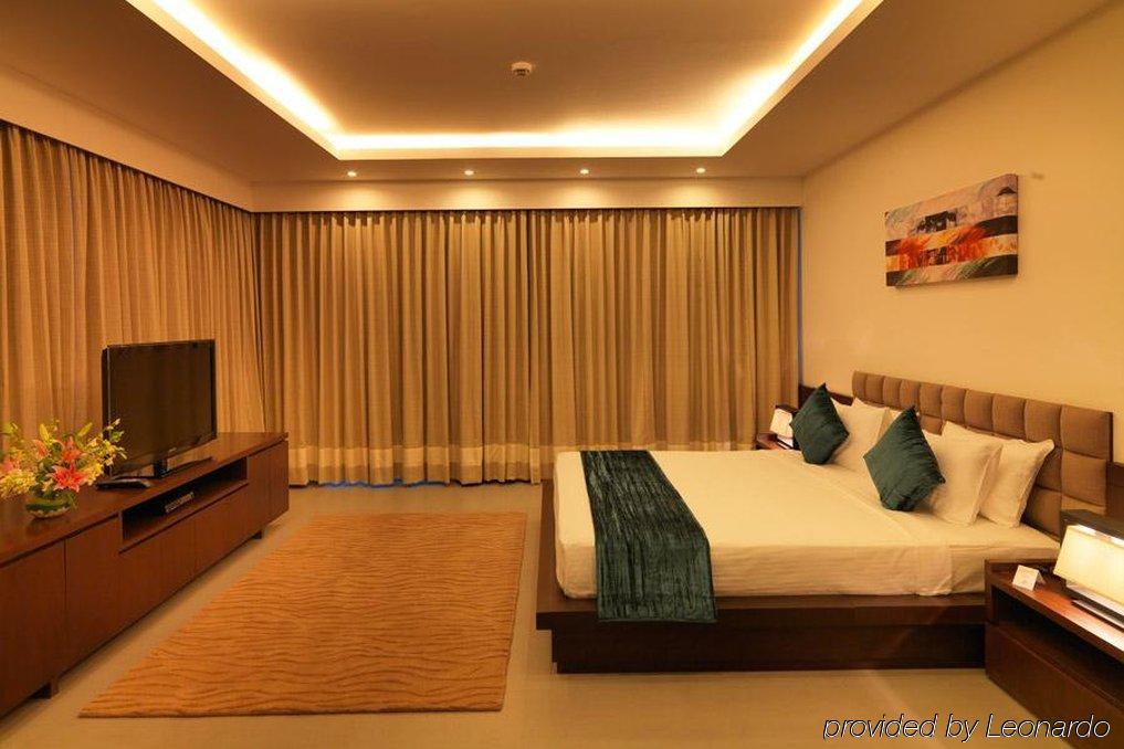 24 Tech Hotel Bangalore Exterior photo