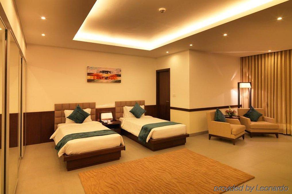 24 Tech Hotel Bangalore Exterior photo